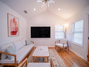 The Grand in Marietta Square - Image 3