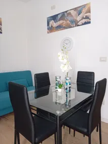 Spacious and charming studio apartment - Image 4