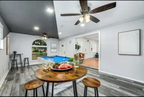 Turquoise Waters pool home >2 mi to Arts District - Image 4