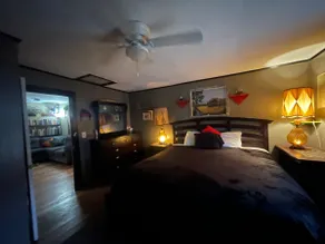 Crooked and cozy on the cliff - Image 5