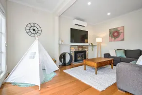 Doulton House Heathmont - Image 4