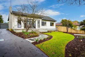 Doulton House Heathmont - Image 2