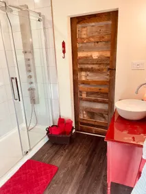 The Triple ‘C’ Air BnB -Cozy Country Comfort Suite - Image 5