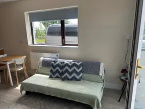Studio 17 - Image 2
