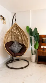 Life of Pie|White|Kitchen|Clean|Swing|Open Balcony - Image 4
