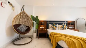 Life of Pie|White|Kitchen|Clean|Swing|Open Balcony - Image 5