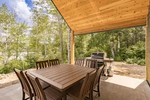 Aurora Lakeside Retreat - Image 4