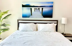 King bed I Luxury Shopping I Beach - Image 4
