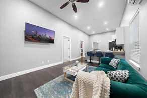 Stylish Apt Near Downtown | Games WiFi Smart TVs - Image 5