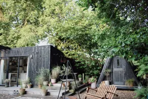 The Hideout cosy woodland cabin with hot tub - Image 5