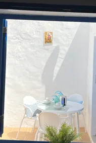 A little house in La Graciosa - Image 2