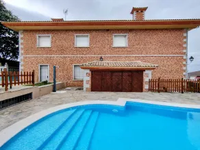 Beautiful villa for large groups + Pool + BBQ - Image 3