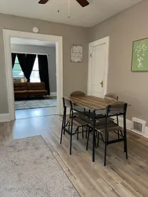 Cozy Brick 2BR- 10 Min to beach - Image 4