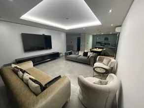 House with a hot tub - Image 4