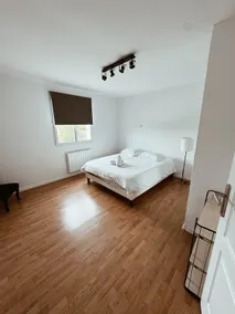 Large 3-bedroom, air-conditioned apartment 15 minutes from the beaches - Image 4
