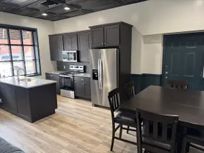 The Lawft, Suite 2, 2 bed/2 bath, Sorry No Pets - Image 2