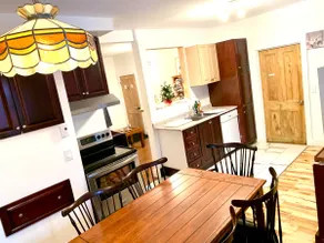 6 guests, King, Queen & Double, Free parking, QC - Image 3