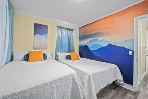 NEW! EV Charger+1st Flr+5min to Dwntwn+Remodeled - Image 4