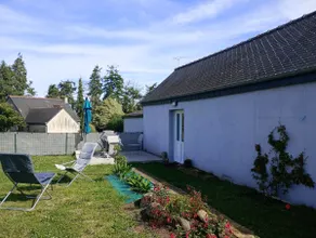 Beautiful single-storey detached house. Enclosed garden - Image 3