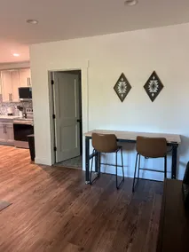 Bottorff Bungalow with Sauna & Level 2 EV charger - Image 4