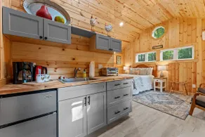 Baby Bear's Den, Tiny Paradise - Image 4