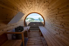 Private sauna overlooking the sea / Large jacuzzi / Rain BBQ available / Roofed terrace / Dogs OK / AKESUKE um - Image 4