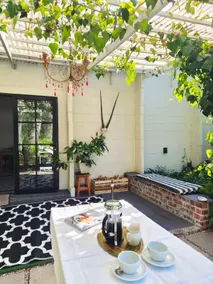 Agapanthus garden apartment - Image 3
