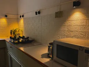 Entire 2BR bungalow - Image 4