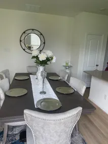 Vee’s home away from home - Image 4