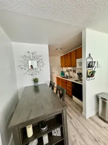 Charming Apartment near the Beach - Image 2