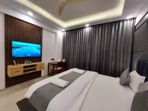Luxury loft 2 | Omaxe New Hazratganj - Image 3