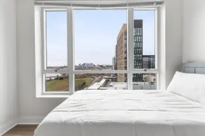 Spacious & Modern 3BR 2BA Condo Lake, City View - Image 4