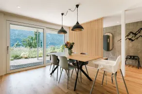 FLORA BAY • Lake Brienz views and garden terrace - Image 3