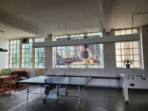 Giant loft right on the park - Image 3