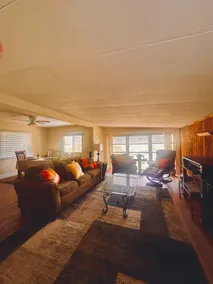 Spectacular Home in The Villages - Image 2