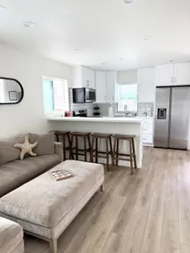 15% OFF Modern Beach House near Naval Base - Image 2