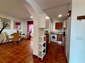 Beach house with a dreamy terrace in Alcaidesa - Image 5