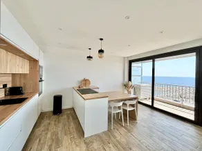 Charming 2-bedroom with terrace sea view Bastia - Image 4