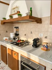 Aunt Rosa's Cottage - Image 3