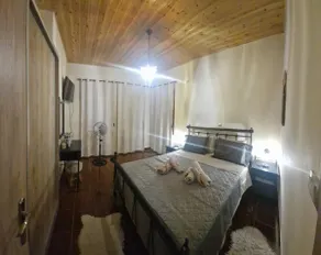 Elegant olive Grove Retreat 10'from beaches&center - Image 3