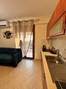 Nicos & Zoe's house - Image 4