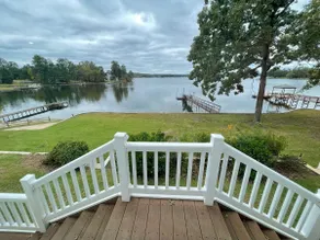Lakeside Views - Image 4