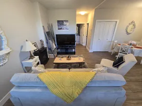 Pets Welcome - Private Suite in Victoria|Colwood - Image 3