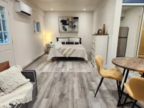Peaceful and Cozy Studio - Image 3