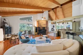 Secluded Lux Retreat in Moraga - Image 3