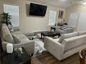 Mr. Ed : Premium Home - Image 5