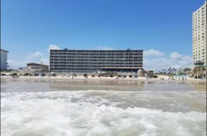 50% OFF ! Oasis Oceanfront Balcony Parking WIFI - Image 5