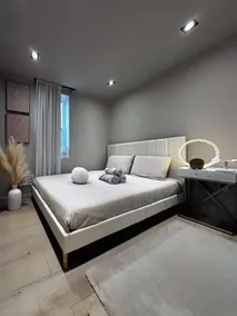 2 BEDS • Private Parking • City Comfort Stay - Image 5