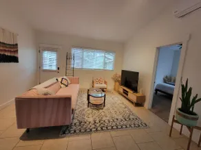 Rose Bowl Mountain Hideaway - Image 2