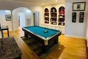 Executive 6BR Home in Golf Community - Sleeps 12 - Image 4